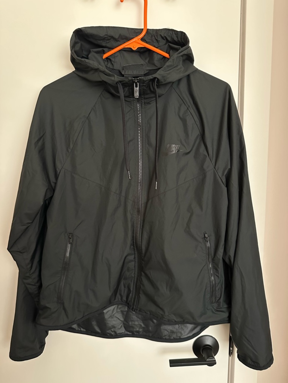 Nike women Black Windbreaker Hooded Jacket
